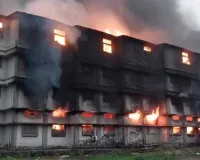 भिवंडी में डायपर फैक्टरी में लगी आग , कोई हताहत नहीं